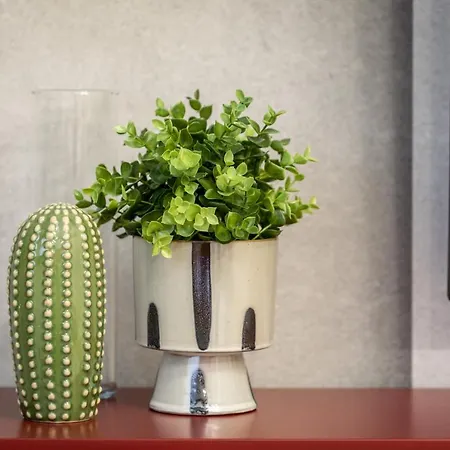 Apartamento Stylish Ruby 1br - Old Town Urban Oasis *