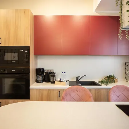 Stylish Ruby 1br - Old Town Urban Oasis Bucarest