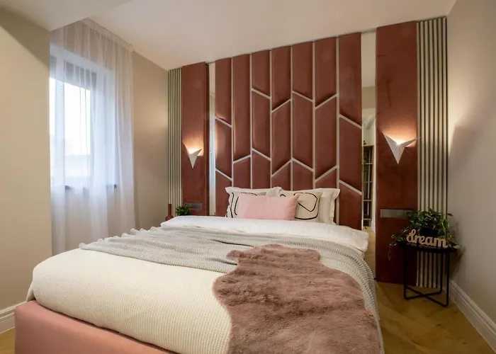 Stylish Ruby 1br - Old Town Urban Oasis * Bucareste