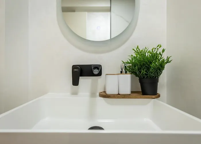 Stylish Ruby 1br - Old Town Urban Oasis Bukarest