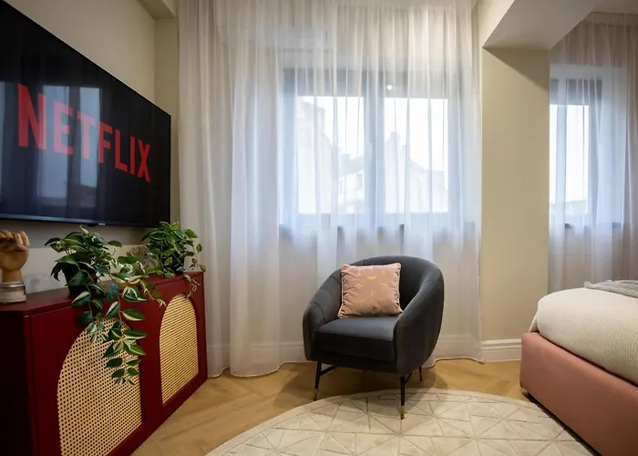 Stylish Ruby 1br - Old Town Urban Oasis Apartman