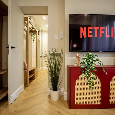 Appartement Stylish Ruby 1br - Old Town Urban Oasis