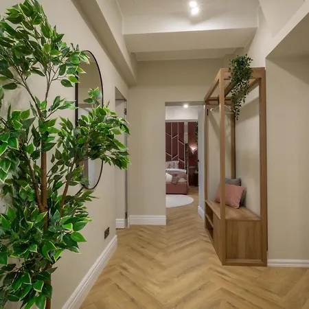 Apartament Stylish Ruby 1br - Old Town Urban Oasis