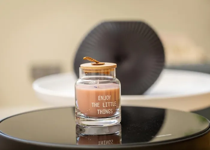 Stylish Ruby 1br - Old Town Urban Oasis * Бухарест