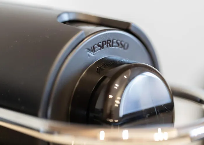 Stylish Ruby 1br - Old Town Urban Oasis Бухарест